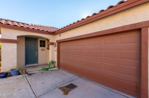 3827 Palmer St, Gilbert, AZ 85298-8857