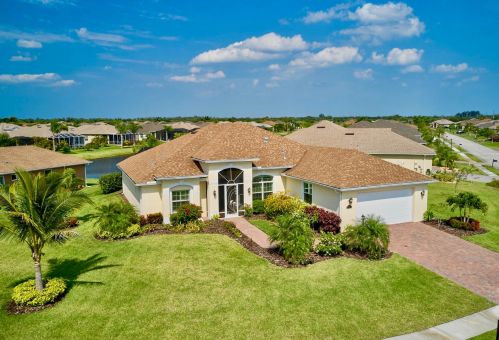 742 Fortunella Cir, Vero Beach, FL 32968-3856