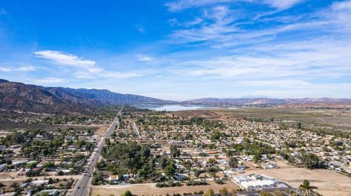 19841 Grand Ave, Lake Elsinore CA  92530-6432 exterior