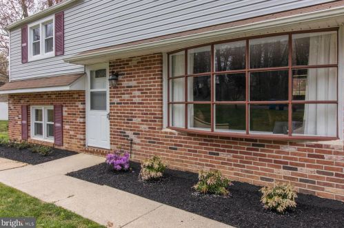 1018 Hopewell Rd, Downingtown, PA 19335-1209