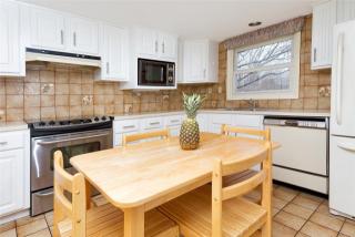 46 Lake Rd, Katonah, NY 10536-3177