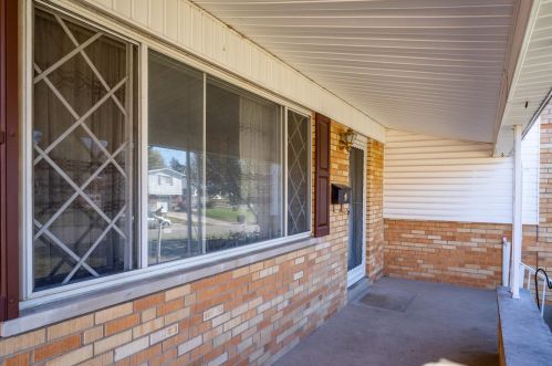 3314 Cresentview Ln, Cincinnati, OH 45248-4214
