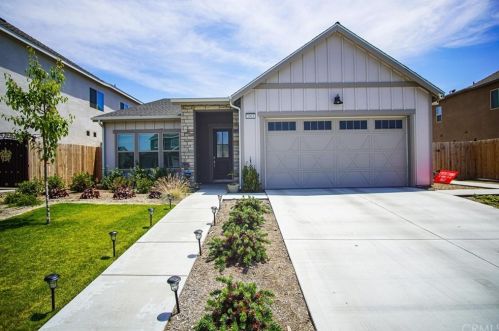 5903 Baguette Ave, Bakersfield, CA 93313-5318