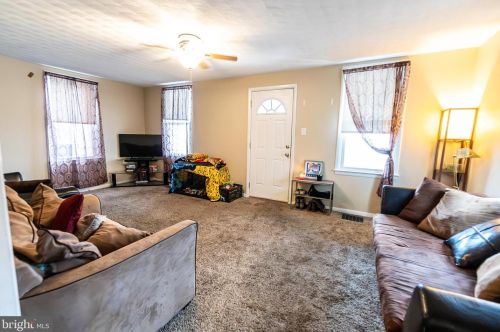 350 Maple Ave, Hanover PA  17331-5124 exterior