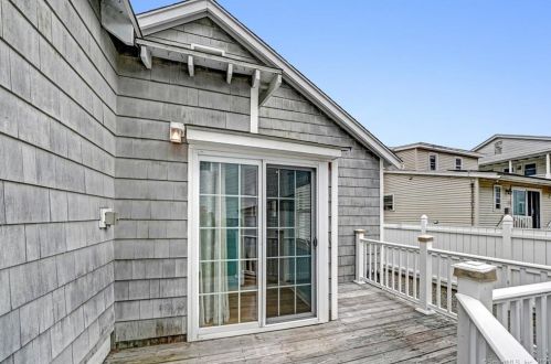 12 Sperry St, Milford CT  06460-7938 exterior