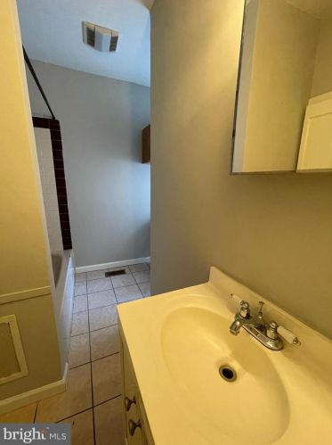 428 Hunter St, Gloucester NJ  08030-2017 exterior