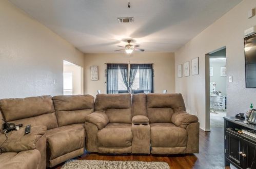 4561 Wheatland Dr, Fort Worth TX  76179-5082 exterior