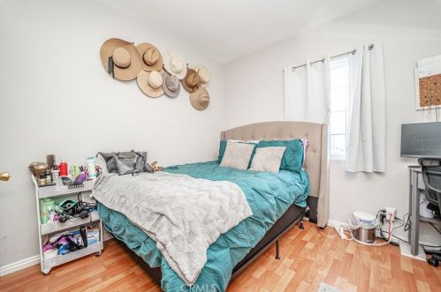 1818 Rose Ave, Compton CA  90221-1006 exterior