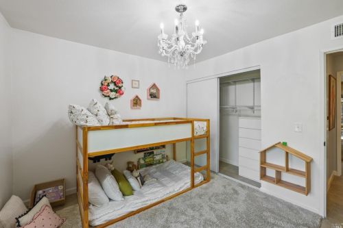 218 Sandalwood Ct, Vacaville CA  95687-5238 exterior