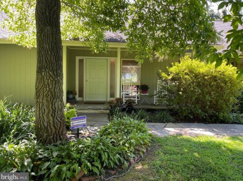 107 Quintynnes Dr, Wilmington DE  19807-1435 exterior