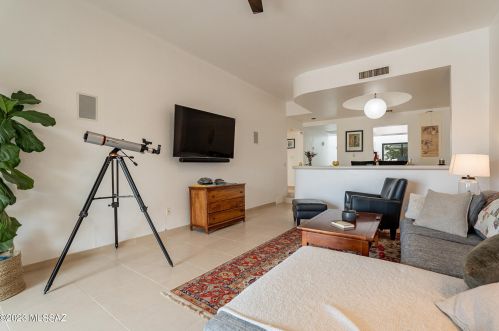 5221 1st Ave, Tucson AZ  85718-4701 exterior