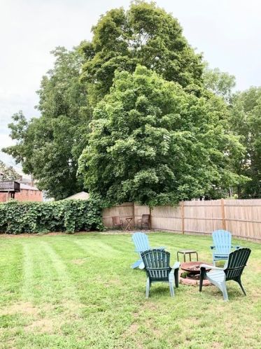 51 Poplar St, Danvers MA 01923-2455 exterior