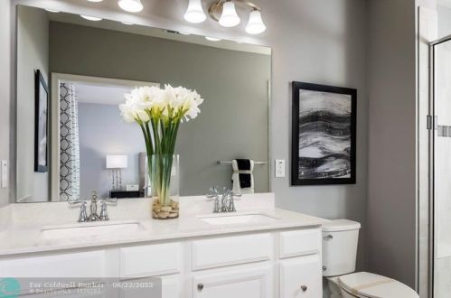 3668 Sapphire Hollow Way, Fort Pierce FL  34981 exterior