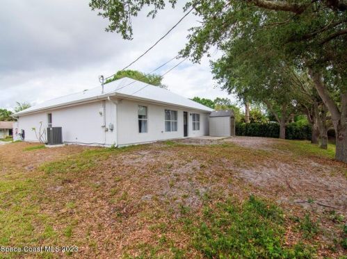 449 Toledo St, Sebastian FL  32958-4373 exterior