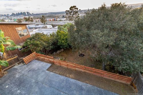 1917 California St, San Diego CA 92110-2113 exterior