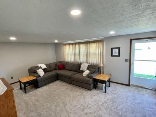 5428 Richmoor Rd, Springfield, OH 45503-5646