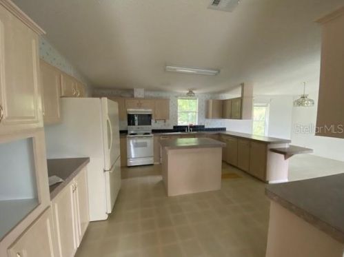 28200 Old Trilby Rd, Brooksville, FL 34602-7499