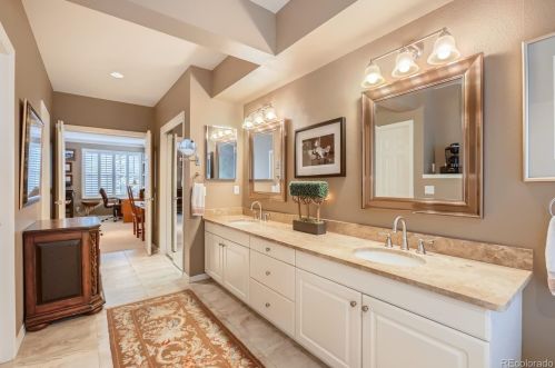 124 Jackson St, Denver CO 80210-6616 exterior