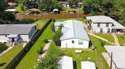 208 Cv Vw Dr, Chita TX  75862-8446 exterior