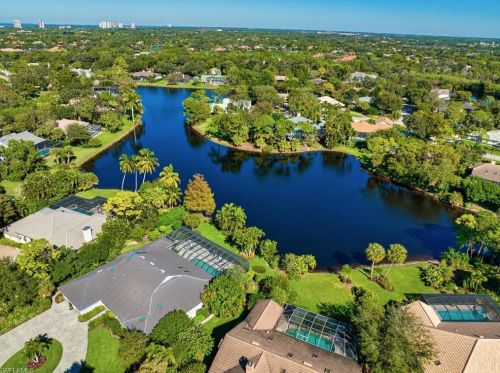 3882 Woodlake Dr, Bonita Springs, FL 34134-8607