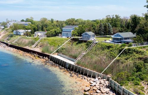 20675 Soundview Ave, Southold, NY 11971-2822