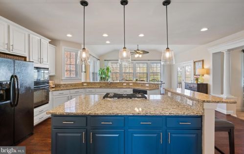 15340 Wits End Dr, Woodbridge VA  22193-5889 exterior