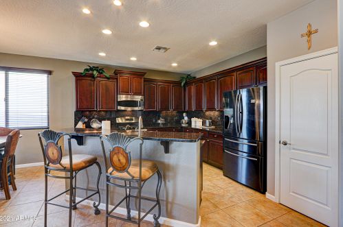 5187 Pueblo Dr, Eloy AZ  85131-3099 exterior