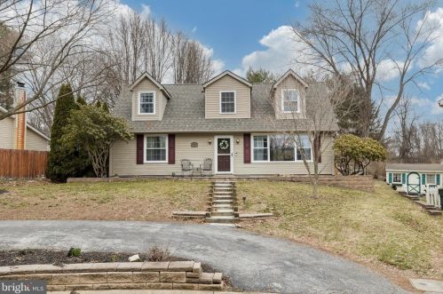 1125 New Hampshire Ln, Downingtown, PA 19335-3802