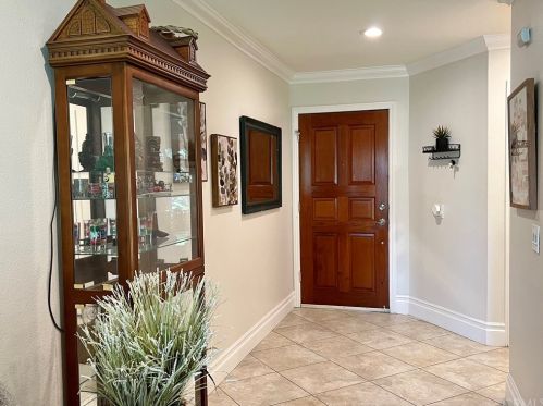 1139 Pinewood Ln, Ontario, CA 91762-6161
