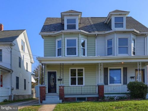 12 Altoona Ave, West Enola, PA 17025-2501