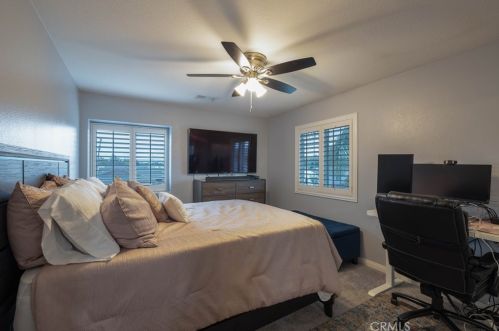 6103 Michelson St, Lakewood CA  90712-1413 exterior