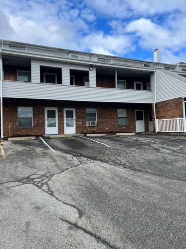 444 Woodward Rd, Providence RI  02904-4754 exterior