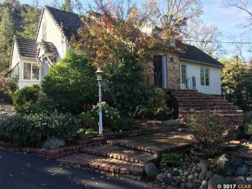 427 Crest Ave, Alamo, CA 94507-2632