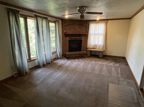 2344 Jubilee Dr, Green Bay, WI 54311-6434