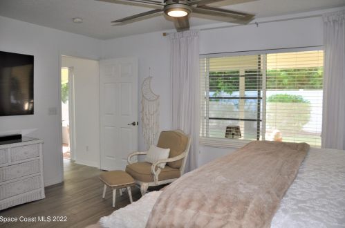 523 6th St, Vero Beach FL  32962-1687 exterior