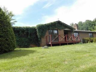 168 Hamm Hollow Rd, Elizabethton, TN 37643-5057