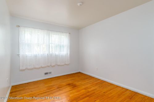 201 Midstreams Pl, Bricktown NJ 08724-3700 exterior