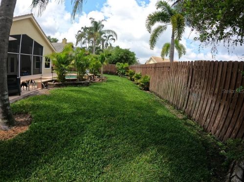 801 Live Oak Ave, Saint Petersburg FL  33703-3177 exterior