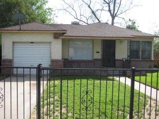 1134 Byrd Ave, Fresno, CA 93706-4910