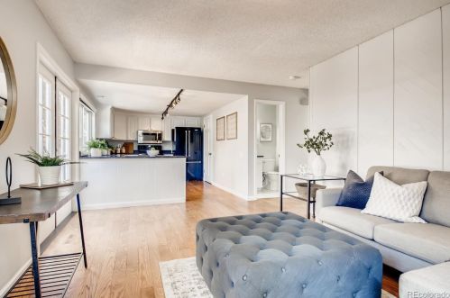 7644 Rosemary Cir, Englewood CO 80112-2644 exterior