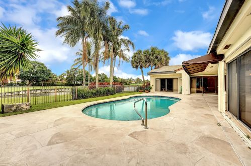 3871 Live Oak Blvd, Delray Beach, FL 33445-7054