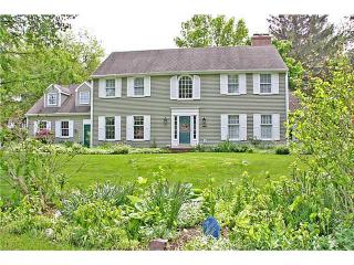 116 Rockledge Cir, Perrysburg, OH 43551-2744