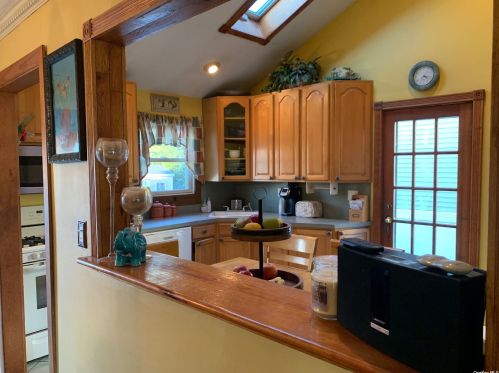 3577 Roanoke St, Seaford NY  11783-3005 exterior