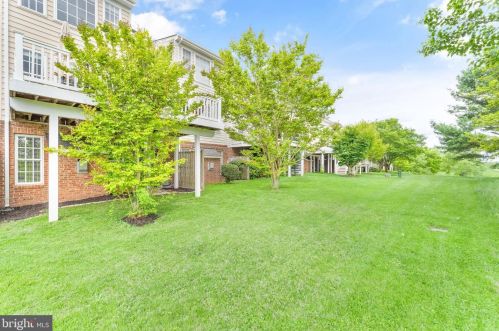 6352 Cullen Pl, Haymarket VA  20169-5400 exterior