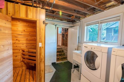 3402 Outer Dr, Hibbing MN 55746-2659 exterior