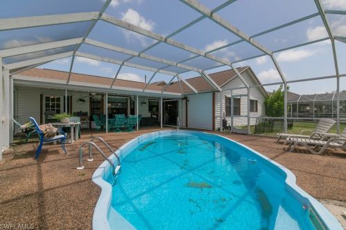 612 4th Ter, Cape Coral FL  33909-2002 exterior