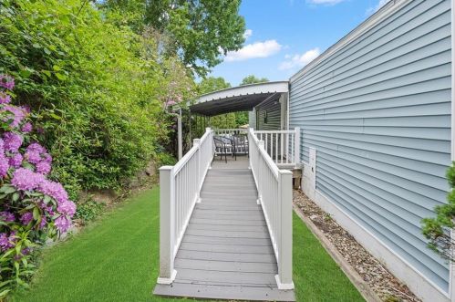 19 Cantaberry Ln, Coventry RI  02816-6903 exterior