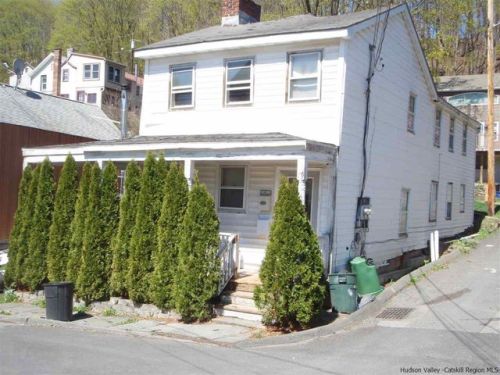 79 German St, Kingston, NY 12401-6615