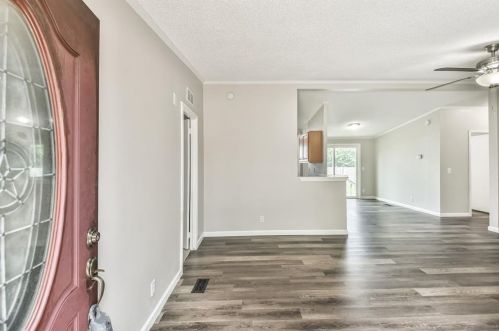 16501 Spring Rain Ct, Conroe, TX 77302-8034
