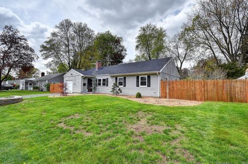 42 Elizabeth Dr, Manchester, CT 06042-3339